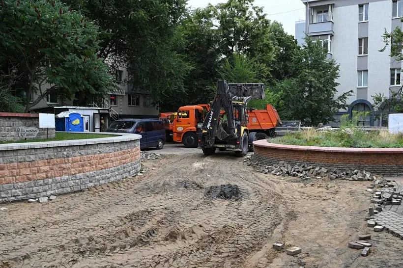Сквер &laquo;Уксусное дерево&raquo; начали ремонтировать в&nbsp;Белгороде
