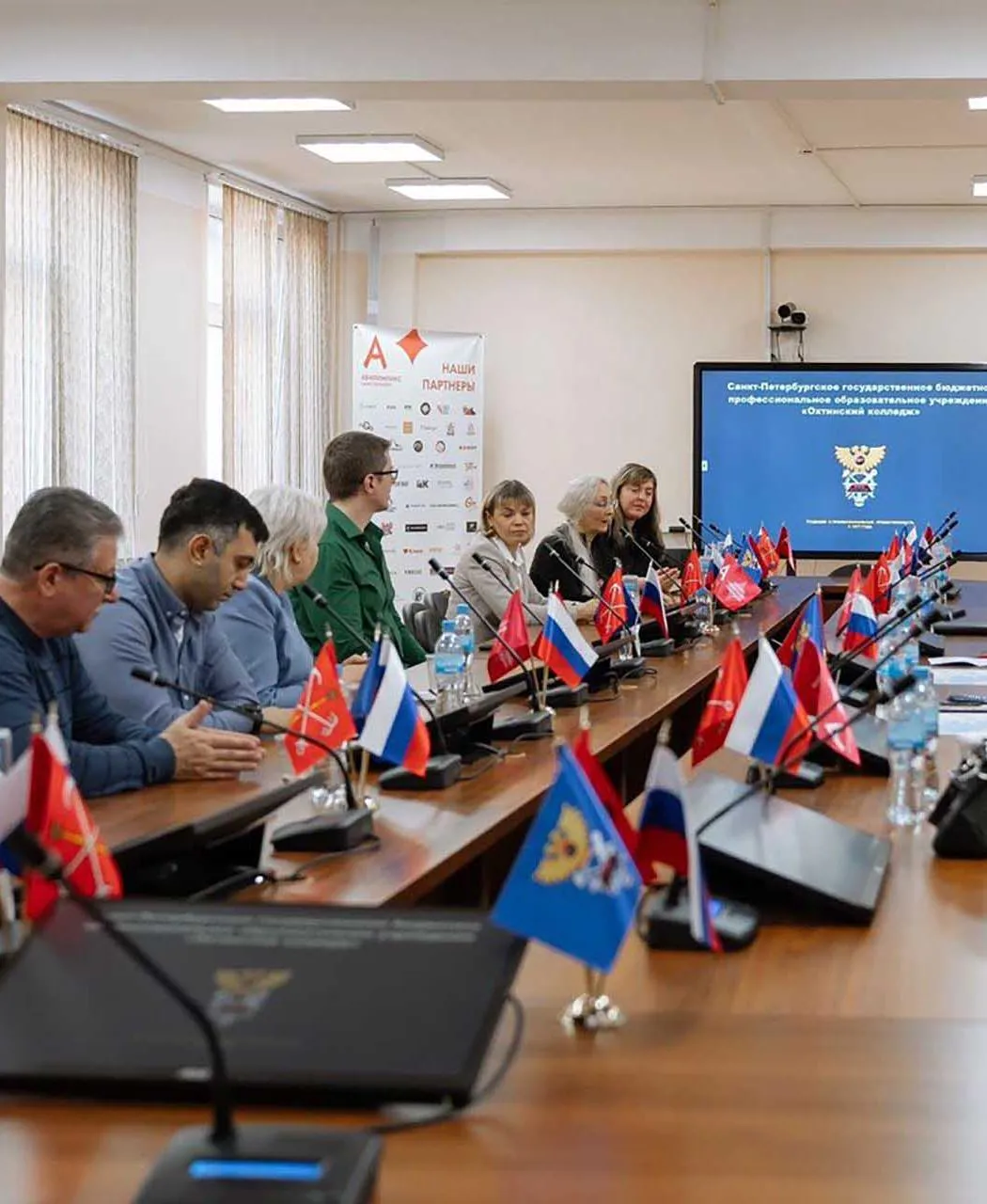 Делегация из&nbsp;Азербайджана посетила Петербург с&nbsp;деловым визитом