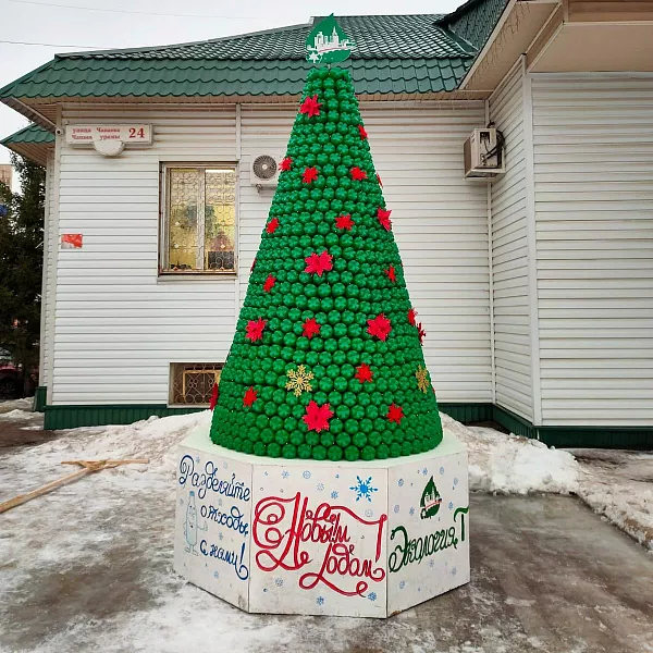 В&nbsp;городе Туймазы Республики Башкортостан установили экоелку из&nbsp;вторсырья