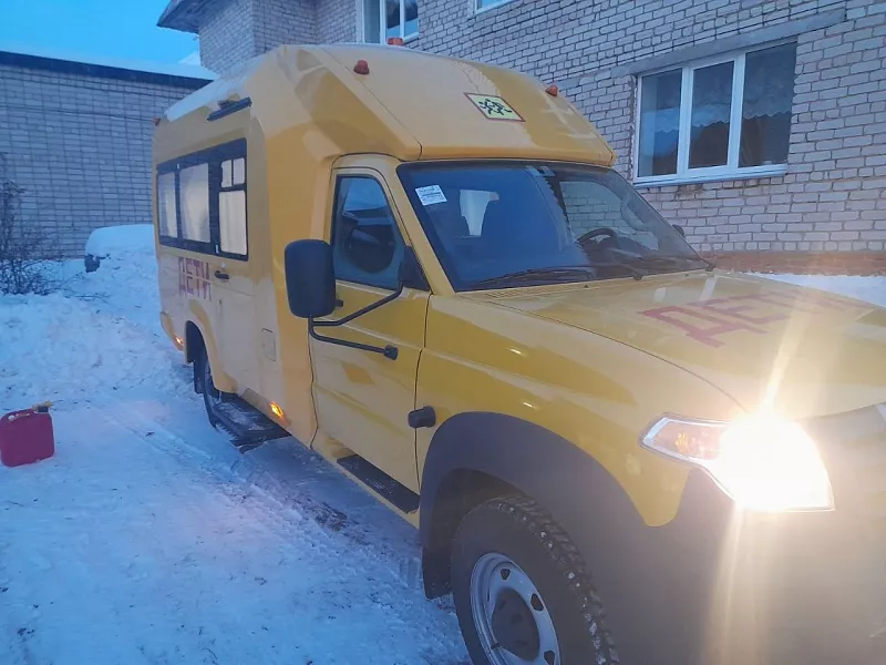 Школа в&nbsp;пермском селе Большая Соснова получила новый автобус