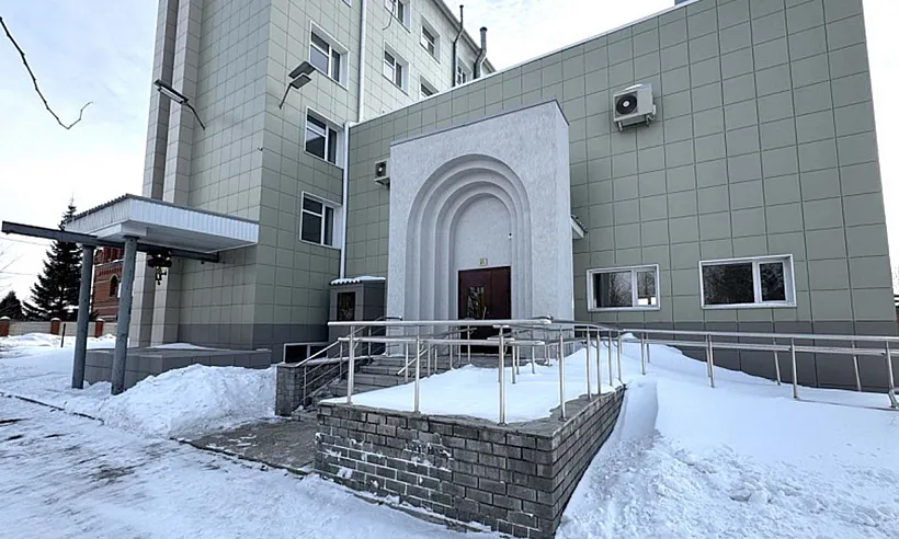 Поликлинику на&nbsp;улице Матросова в&nbsp;Барнауле отремонтируют к&nbsp;концу года