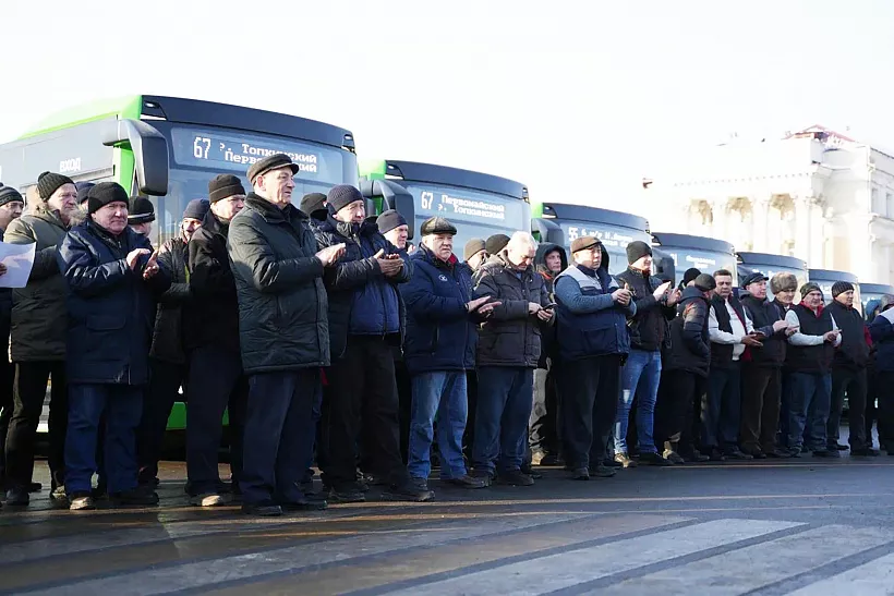 Новые автобусы выйдут на&nbsp;дороги восьми городов и&nbsp;районов Иркутской области