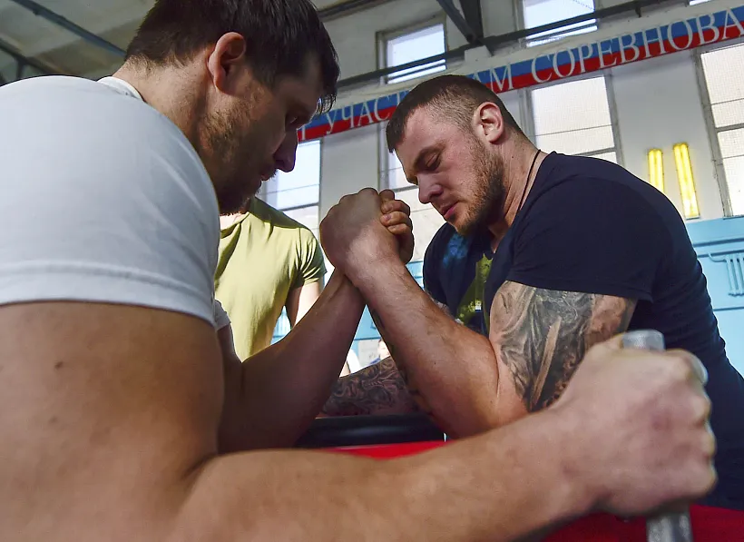 Ленобласть примет соревнования по&nbsp;армрестлингу среди ветеранов СВО