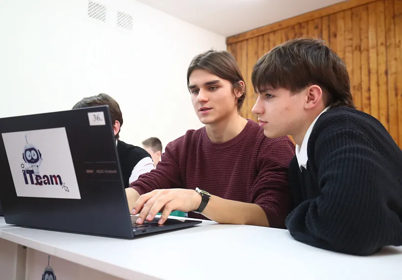 В&nbsp;школе Петербурга открыли лабораторию &laquo;Компьютерное моделирование&raquo;