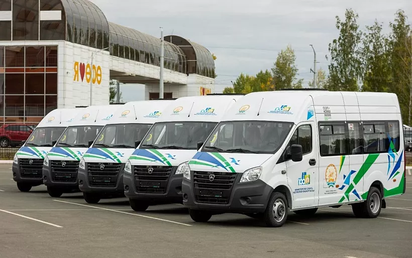 Спортшколы Башкирии получили пять автобусов и&nbsp;инвентарь