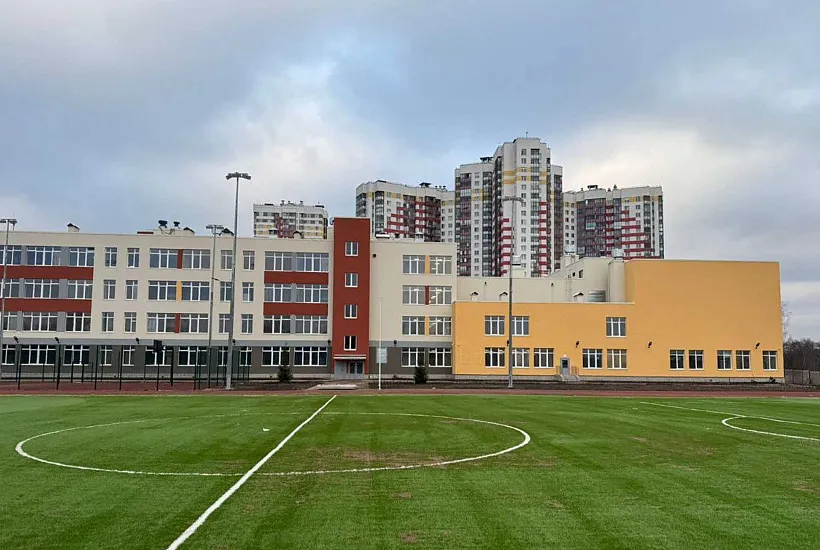 Строительство школы завершили на&nbsp;Советском проспекте в&nbsp;Санкт-Петербурге