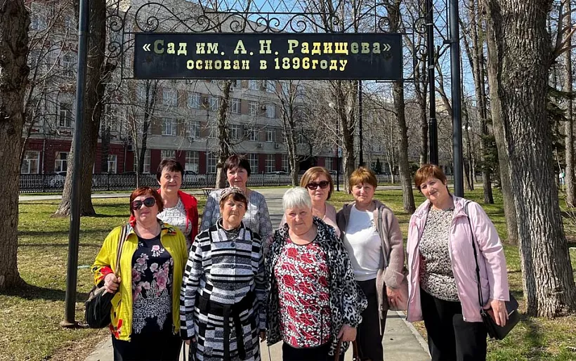 Пенсионеры из&nbsp;Саратовской области посетили парк покорителей космоса