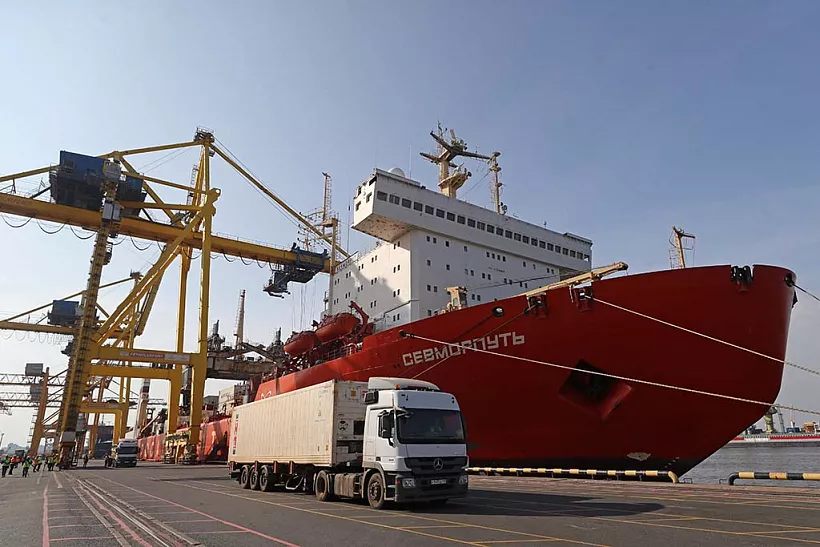 Транзитный грузопоток по&nbsp;Северному морскому пути превысил показатели 2020&nbsp;года на&nbsp;59%
