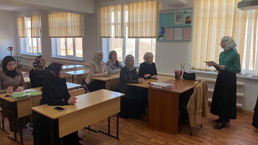 В&nbsp;Грозном появятся новые поля для&nbsp;мини-футбола и&nbsp;детские площадки