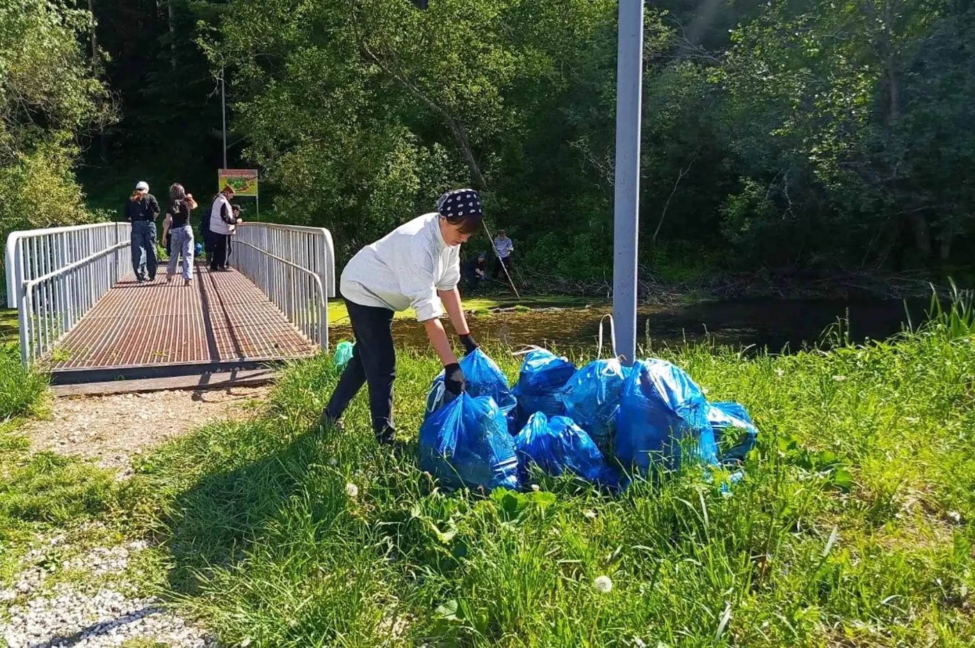 В&nbsp;башкирском селе Мишкино очистили от&nbsp;мусора берег реки Иняк