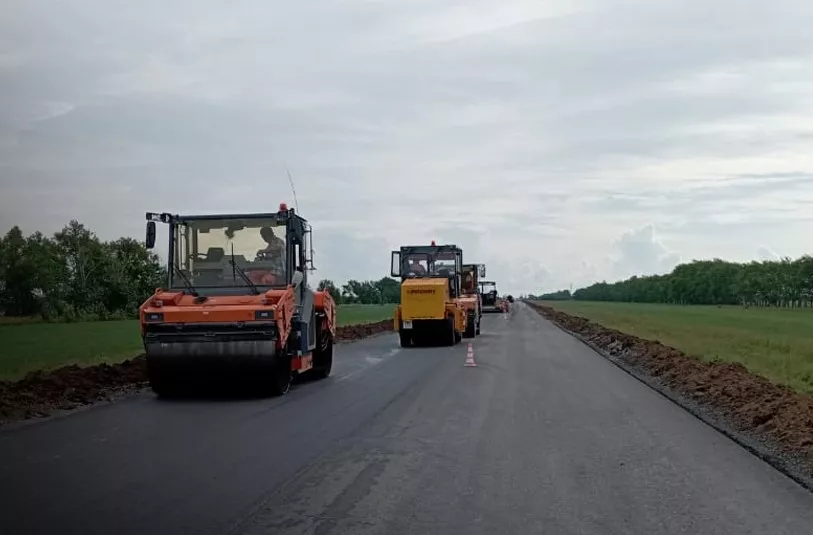 В&nbsp;Нововаршавском районе Омской области участок трассы обновили на&nbsp;65%