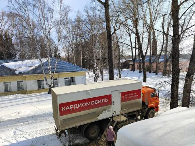 Мобильная поликлиника обследовала жителей двух районов Красноярского края