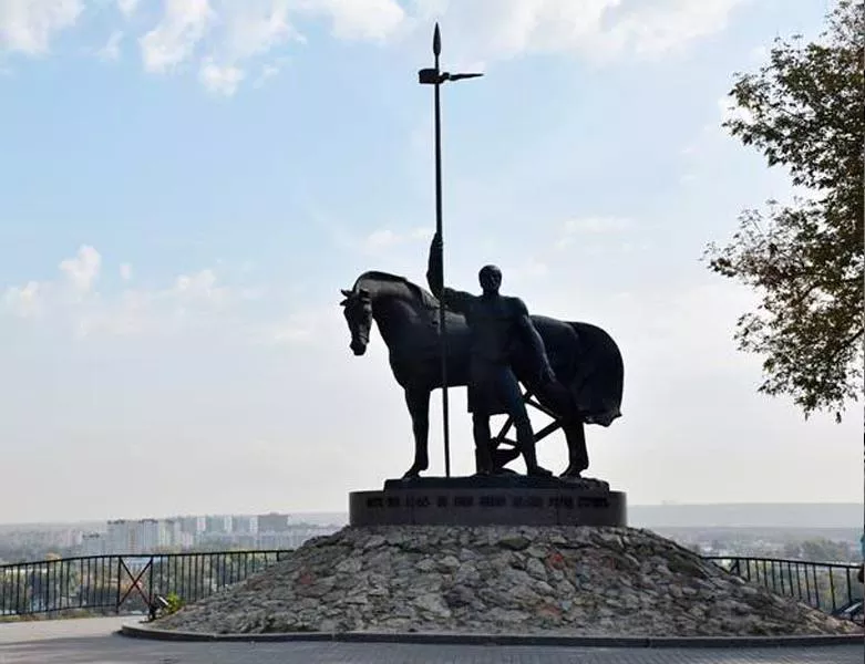 В&nbsp;Пензе обновят территорию у&nbsp;памятника &laquo;Первопоселенец&raquo; в&nbsp;центре города