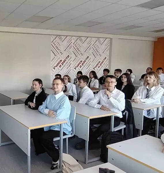 &laquo;Точку роста&raquo; открыли в&nbsp;школе № 1&nbsp;Кировска Ленобласти