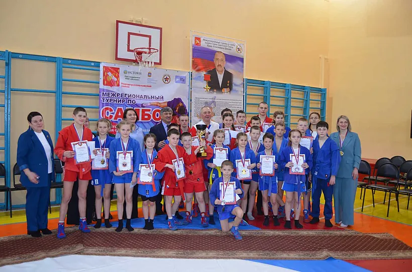 В&nbsp;Орловской области прошел межрегиональный командный турнир по&nbsp;самбо