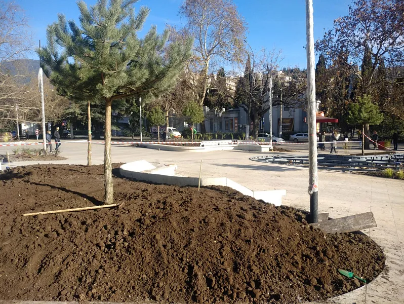 На&nbsp;площади Советской в&nbsp;Ялте завершаются работы по&nbsp;реконструкции