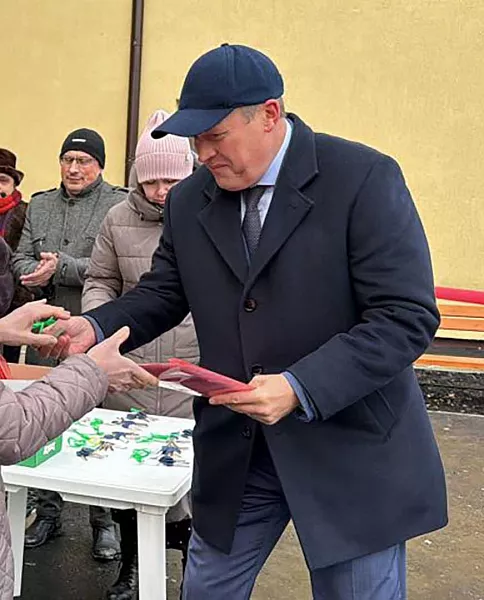 Переселенцы в&nbsp;поселке Монетном Свердловской области получили новые квартиры
