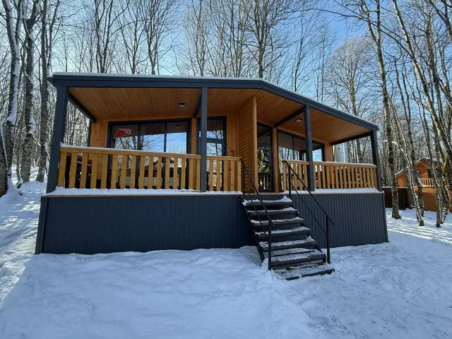 В&nbsp;адыгейских модульных гостиницах обустроят еще&nbsp;22&nbsp;номера для&nbsp;туристов