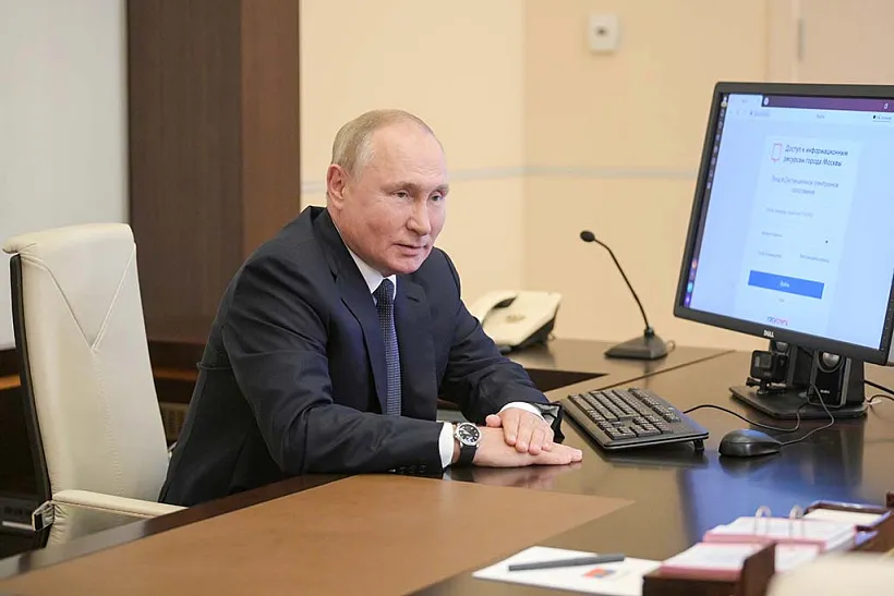Путин поручил разработать цифровой сервис психологической помощи детям и&nbsp;их родителям