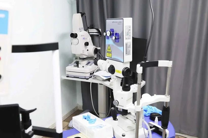 Врачей Валдгеймской больницы в&nbsp;ЕАО научили делать лазерную коррекцию зрения