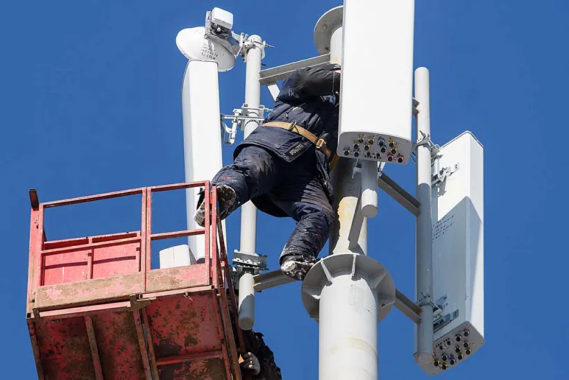 Чернышенко сообщил, когда появятся сети 5G в&nbsp;крупных городах