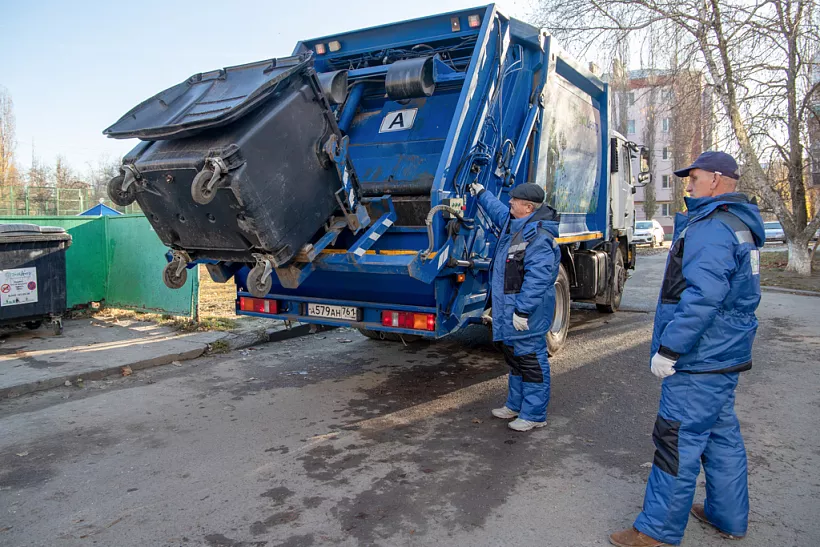 В&nbsp;кировском округе Омской области установили более 60&nbsp;контейнеров для&nbsp;ТКО