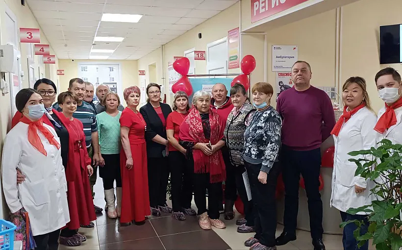 Больница Советского района ХМАО провела акцию &laquo;Красное платье&raquo;