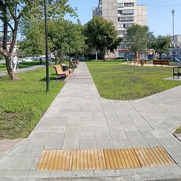В&nbsp;Калининском районе Челябинска благоустроили общественное пространство