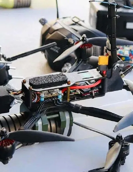 Центр &laquo;Русичи&raquo; в&nbsp;Подмосковье начал обучать школьников пилотированию дронов