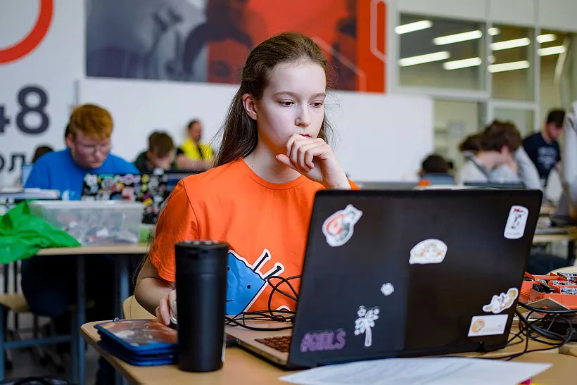 Юные москвичи вышли в&nbsp;финал олимпиады по&nbsp;робототехнике