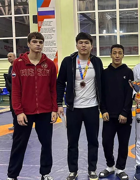 На&nbsp;первенстве ПФО по&nbsp;борьбе спортсмены Оренбуржья завоевали 26&nbsp;медалей