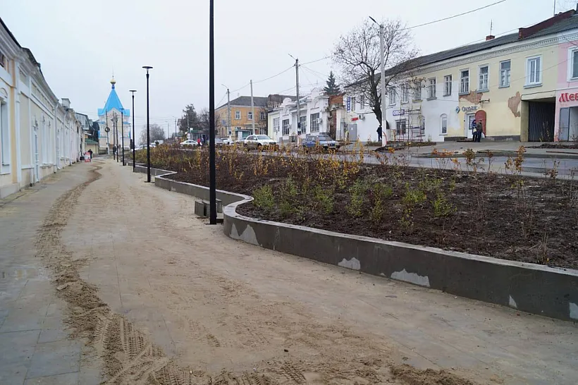 В&nbsp;Рыльске Курской области завершают благоустройство Советской площади