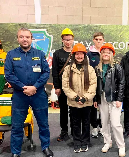 На&nbsp;выставке &laquo;Эксподрев&raquo; в&nbsp;Красноярске рассказали о&nbsp;тушении лесных пожаров