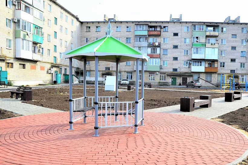 В&nbsp;двух городах Волгоградской области облагородили 6&nbsp;дворовых территорий