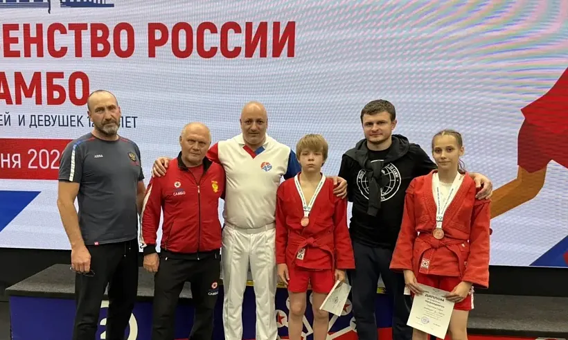 Самбисты из&nbsp;Саратовской области взяли 5&nbsp;медалей на&nbsp;первенстве России