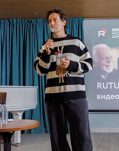 Участников &laquo;Московского долголетия&raquo; научат вести видеоблог