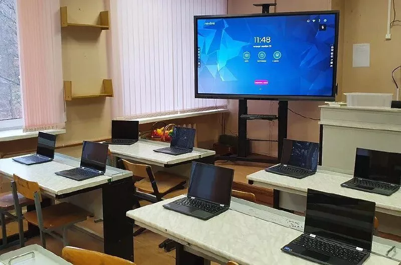Образовательные учреждения Хабаровского края получают новое оборудование