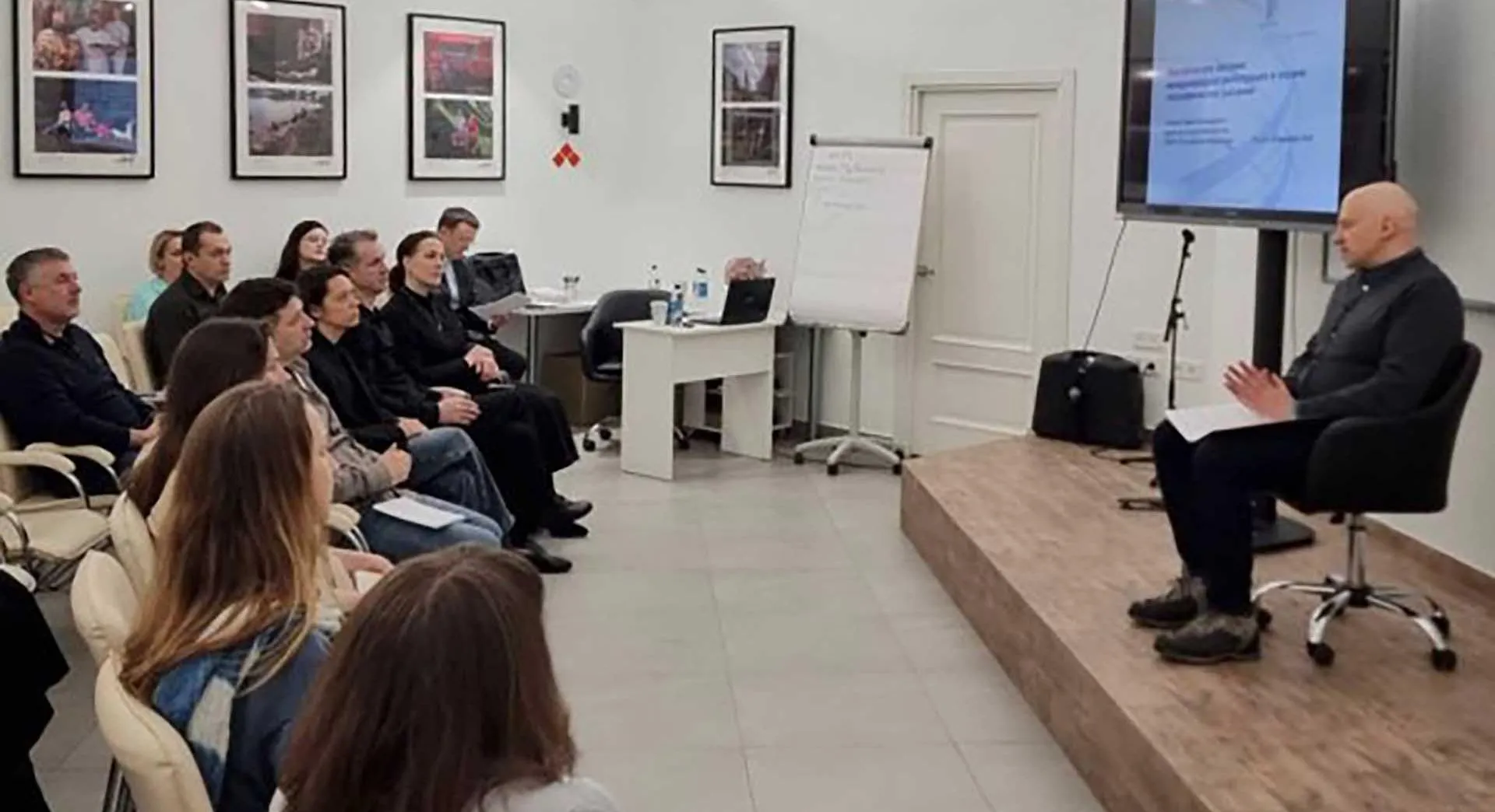  Управление информационной политики правительства Псковской области