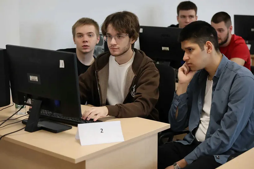 В&nbsp;Тюмени завершились соревнования по&nbsp;&laquo;Алгоритмическому программированию&raquo;