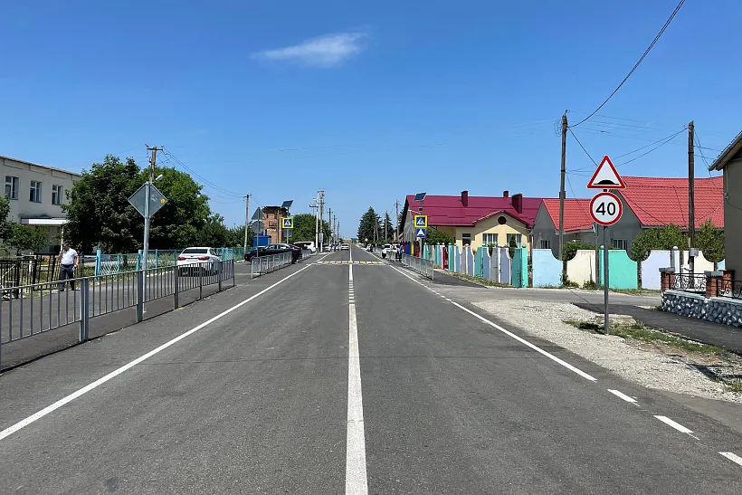 В&nbsp;КБР обновили 65&nbsp;км дорог, ведущим к&nbsp;образовательным учреждениям