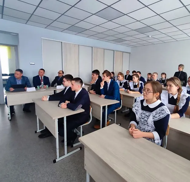 В&nbsp;Татарстане учащимся рассказали о&nbsp;видах киберугроз для&nbsp;мобильных устройств