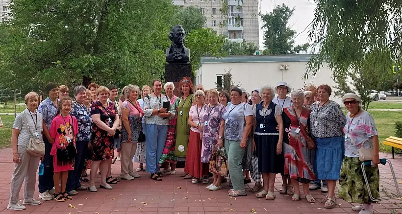 В&nbsp;Кировском районе Волгограда провели экскурсию для&nbsp;старшего поколения