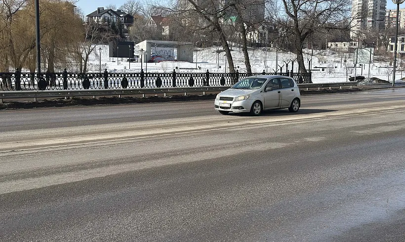 В&nbsp;Липецке на&nbsp;мосту на&nbsp;Плехановском спуске установили новое ограждение