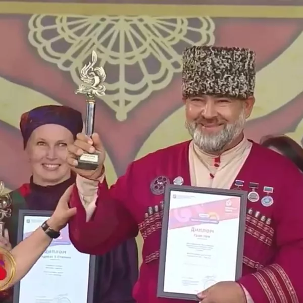Житель села Унцукуль Дагестана получил Гран-при фестиваля &laquo;Русское поле&raquo;