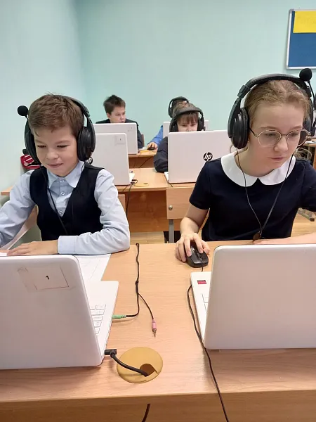 &laquo;Урок цифры&raquo; объединил более 2,2&nbsp;тысячи учащихся Белгородчины