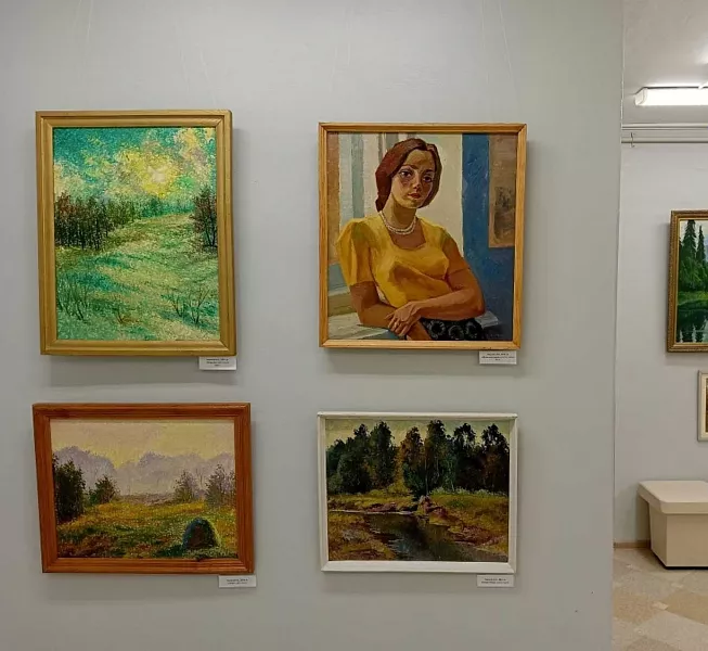 В&nbsp;кузбасской Юрге прошла выставка художника Николая Черкасова