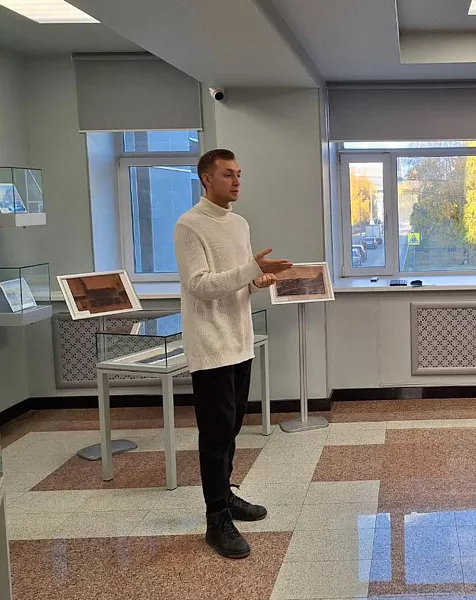 Пенсионеров Сургута научили пользоваться социальными сетями