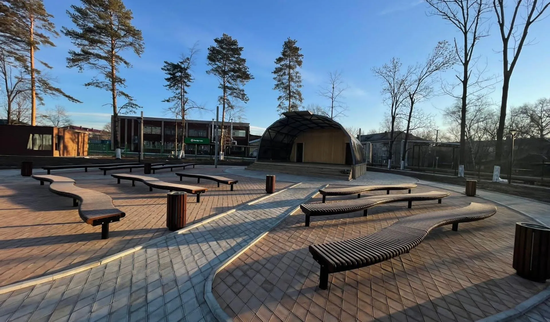 В&nbsp;Хабаровском крае в&nbsp;поселке Хор завершают благоустройство парка