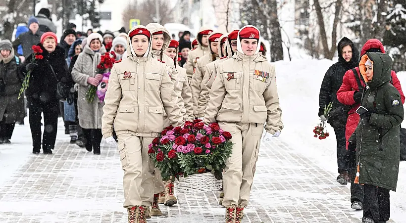 Памяти блокадного Ленинграда: как&nbsp;страна отмечает день освобождения города