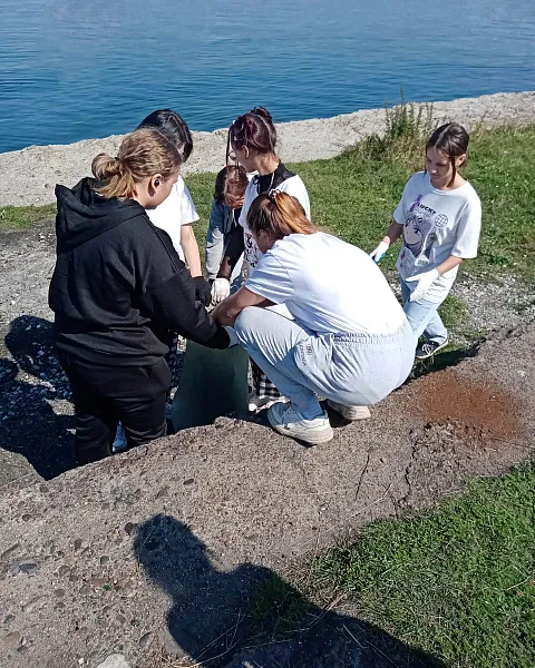 Местные жители собрали с&nbsp;берега Байкала в&nbsp;Бурятии 800&nbsp;кг мусора